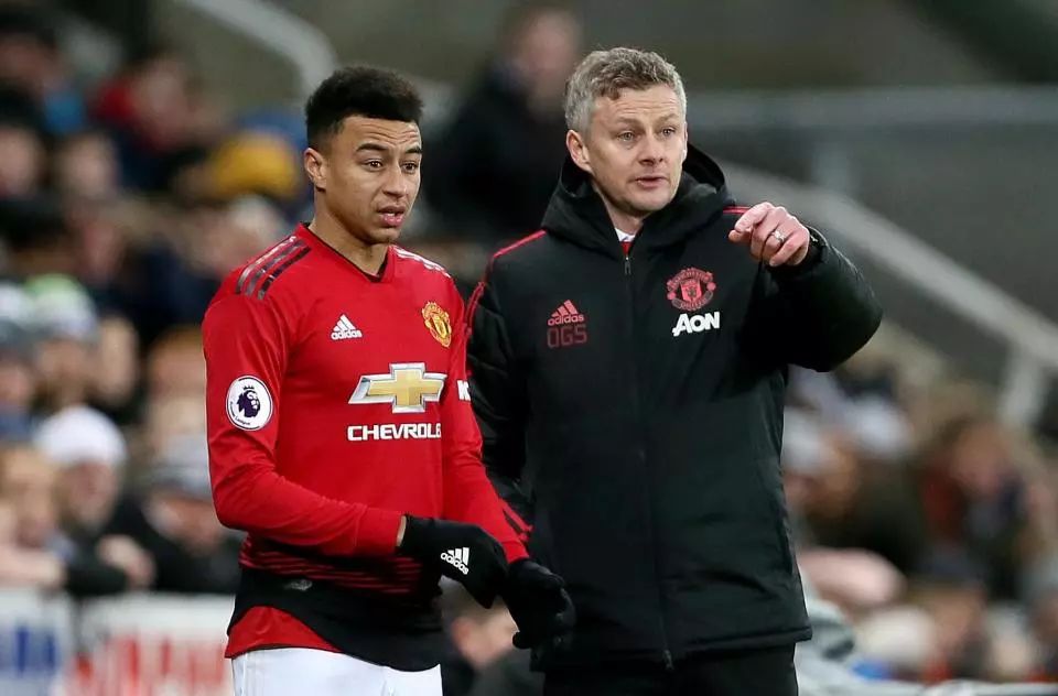 防线提供坚 防线提供坚